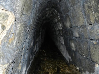 Tunelul abandonat între st.