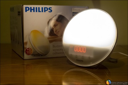 Aparate de uz casnic - remodelarea dintr-o bufnita intr-un lark sau o revizuire a unui ceas cu alarma Philips Philips Wake-up