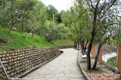 Mănăstirea buddhistă chuk lamas în Dalat