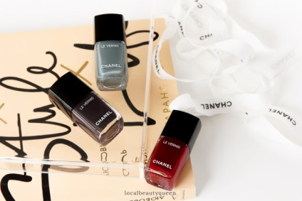 Chanel le vernis hosszúnadrág # 566 mosott denim # 570 androgyne # 572 emblematique értékelés