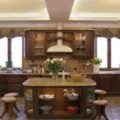 Bucătărie-cameră de zi design într-o casă privată caută o modalitate de originalitate