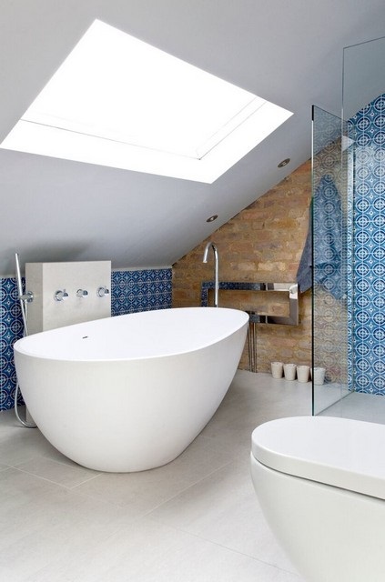 Fürdőszobai tervezés tetőtéri stílusban, homefront