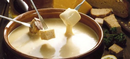 Fondue - rețete pentru ciocolată, brânză, caramel și fructe de fructe la domiciliu