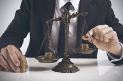 Mekkora az ipp fizetése, aki laza (fizetés magának) Mekkora a házon belüli alkalmazott fizetése?
