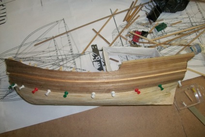 Efectuarea unui model nina al uneia dintre cele trei nave columba