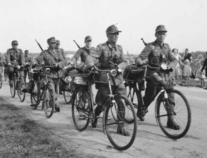 Hogyan használt kerékpár a háborúban, az orosz Hét