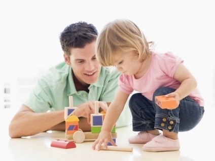 Cum să înveți un copil să joace independent (inclusiv 1-2 ani)