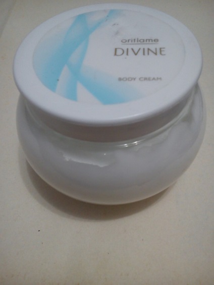 Crema de corp oriflame divină