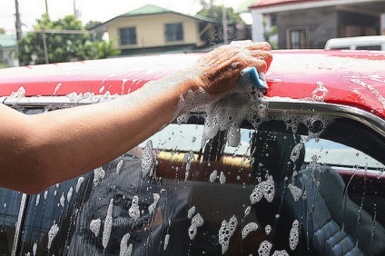 LIFHAK pentru conducătorii auto cum să spălați mașina în mod corespunzător cu mâna