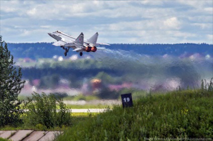 Migi-31 la falconul aeronavei din Perm - revizuire militară