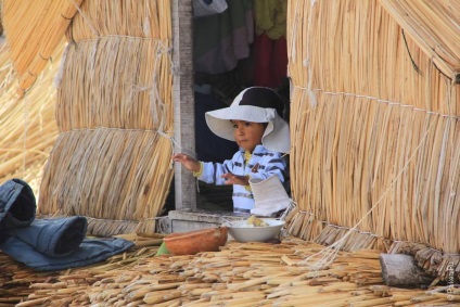 A Titicaca-tó Peruban és Uros és Tacic szigetén, titicaca, uros, taquile