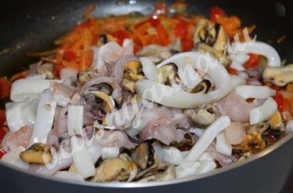 Pilaf cu fructe de mare