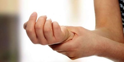 De ce brațul drept sau degetele mâinii cresc prost - cauzele și tratamentul remediilor populare - video - 