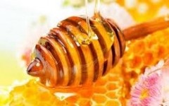 Proprietăți utile de miere nefiltrate, blogger de modă - manichiură din 2017!