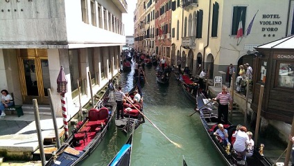 Este adevărat că profesia de gondolier din Veneția este foarte onorabilă