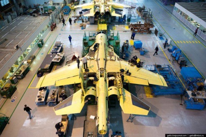 Producția bombardierului de linie frontală Su-34
