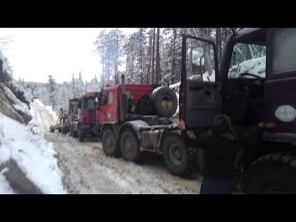 Trecerea de KAMAZ și Ural off-road de drumuri rusești de automobile de Nord off-road pe