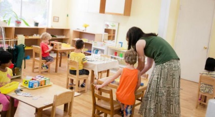 Dezvoltarea timpurie a copiilor prin metoda lui Mary Montessori