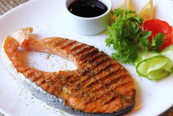 Pește în aelogril cum să gătești un fel de mâncare delicioasă, sănătoasă, cu conținut scăzut de calorii