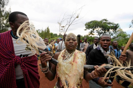 Ritualul de circumcizie în Kenya