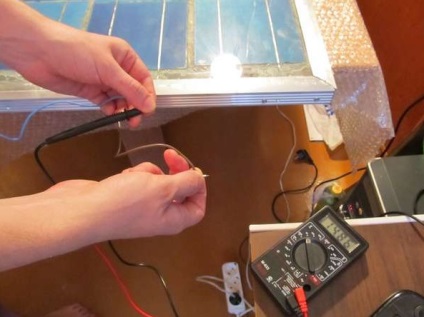O baterie solară de casă este un competitor eficient față de modelele fabricii