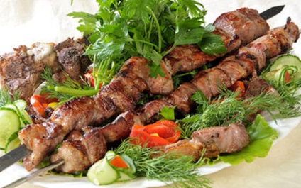Secretele de carne de gătit pentru kebab shish