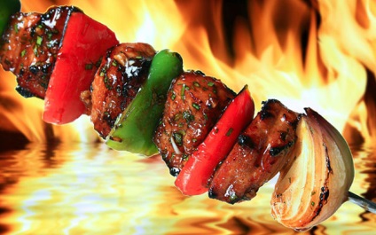 Secretele de carne de gătit pentru kebab shish