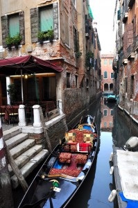 A velencei szimbólum - gondola, hogyan béreljen