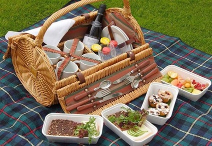 Mergând la un picnic hilar