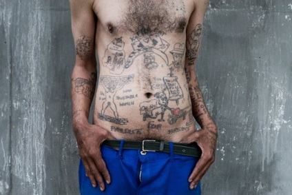 Tatuajul prizonierilor africani, proaspăt - cel mai bun din Runet pentru o zi!