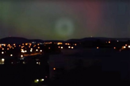 Teleportarea fenomenului neobișnuit de OZN a fost filmat în timpul unei furtuni - 9 fapte