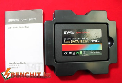 Testarea puterii SSD cu siliciu SSD cu o capacitate de 120 gigabytes