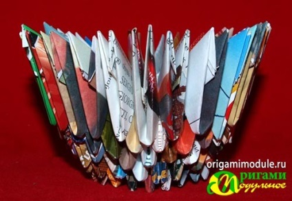 Vasi origami papíron