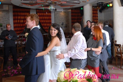 Oameni fericiti, mergem pe o nunta! Concursuri de nunta pentru tineri si invitati, nunta ta in Mariupol