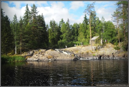 A Ladoga körül autóval, egy hegy az idegenforgalmi arxitektoron