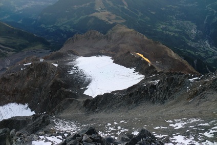 Urcând Mont Blanc în timpul verii, o excursie la Chamonix, cana, Alpi