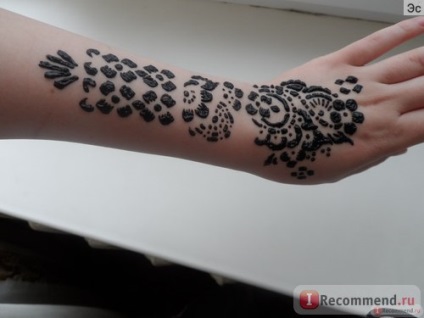 Henna mehendi golecha fekete a kúpban - 