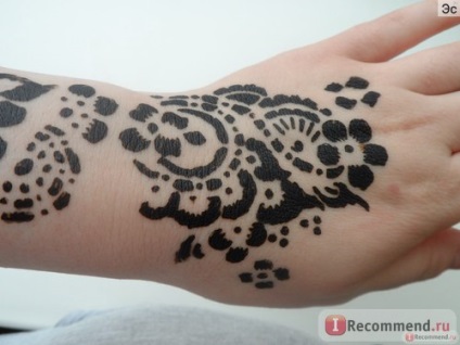 Henna mehendi golecha fekete a kúpban - 