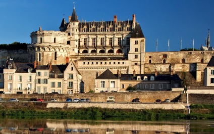 Castle amboise (chateau d amboise) a lluares völgyében, az útmutató csak Párizsban van!