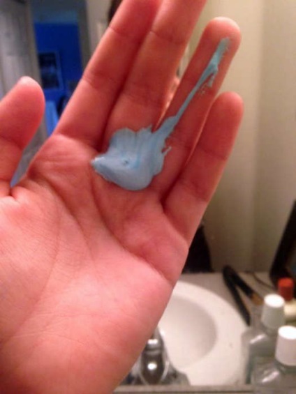 19 Probleme de uz casnic, pentru a face față cu care va ajuta un tub de pasta de dinti, la naiba