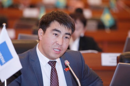 5 cei mai tineri deputați ai parlamentului și ceea ce își amintesc - știri din Kârgâzstan și Bishkek