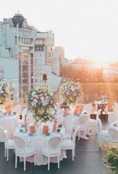 Conferință la Hotelul Premier Palace