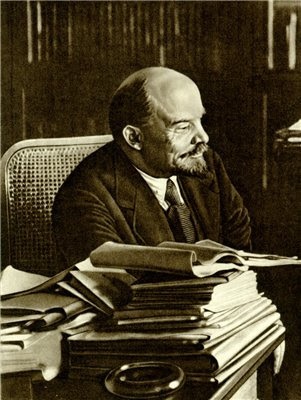 10 cărți utile despre Lenin