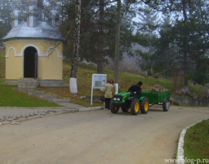 Blogul călătorului - Mănăstirea Hincu, Hincu Foto, Sfântul Parohia Paraskeva, manastirea hincu,