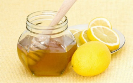 Proprietăți de vindecare a mierei cu lămâie