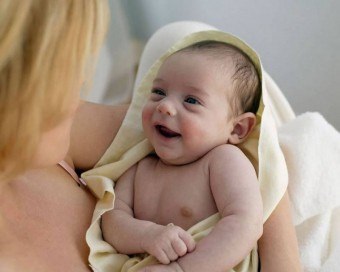 Baba zuhany az újszülöttek számára