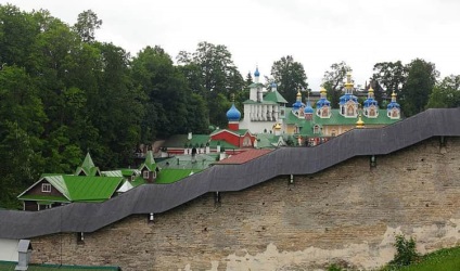 Obiective și altare ale mănăstirii Pskov-Pechersky
