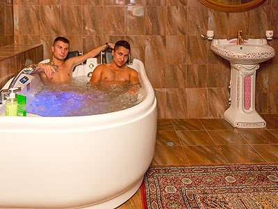 Gay-sauna spa nostru