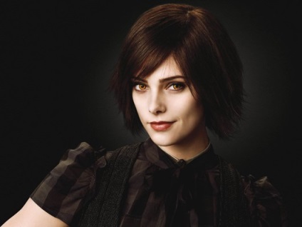 Interviu cu Ashley Green (Alice Cullen), o revista de doamna pentru femei