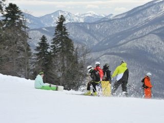 A piros glade története 2017